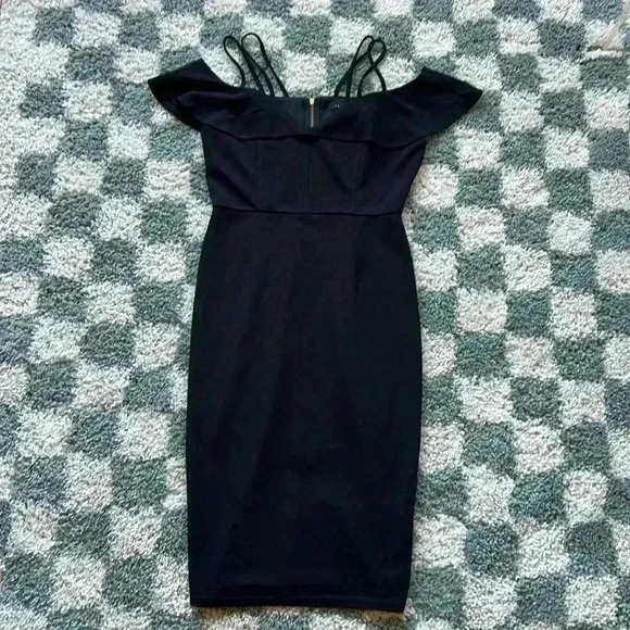 Haute Monde Dresses & Skirts - Haute Monde Black Dress - Size M